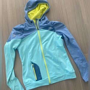 Running Zipper Hoodie Keeps You Warm